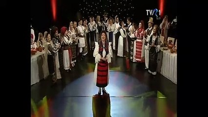Angela Buciu - Fain ii dantul din sat de la noi (La masa de Pasti - TVR 1 - 12.04.2015)