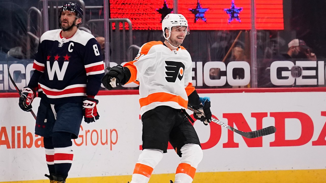 Scott Laughton sparks Flyers with first NHL hat...