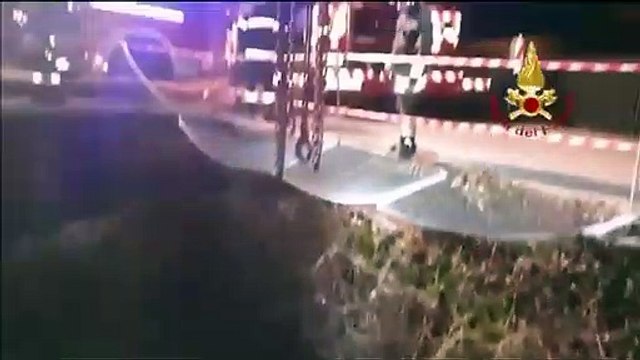 Vicenza - Auto sbanda e finisce in torrente ad Altissimo feriti 3 giovani (07.02.21)