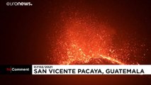 Guatemalas Vulcan Pacaya spuckt Lava und Asche