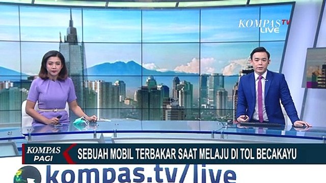 Sebuah Mobil Terbakar Saat Melaju di Tol Becakayu