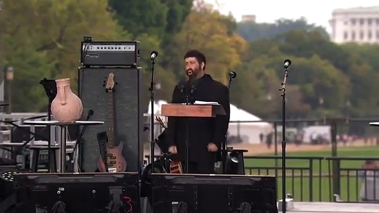 MUST SEE! Prophetic Word to America - Jonathan Cahn At 'The Return'