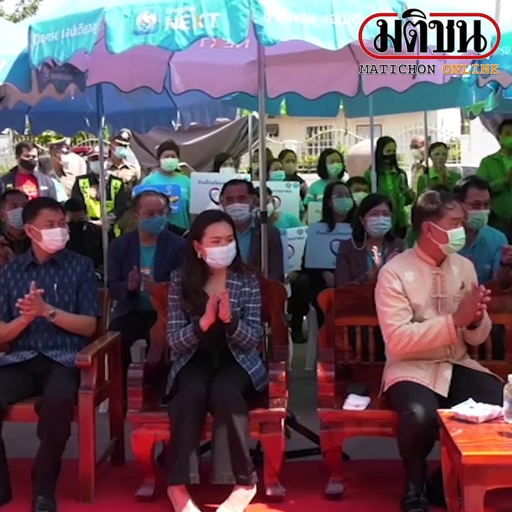 ‘รมว.คลัง’ เปิดศูนย์โอทอปศรีสะเกษ