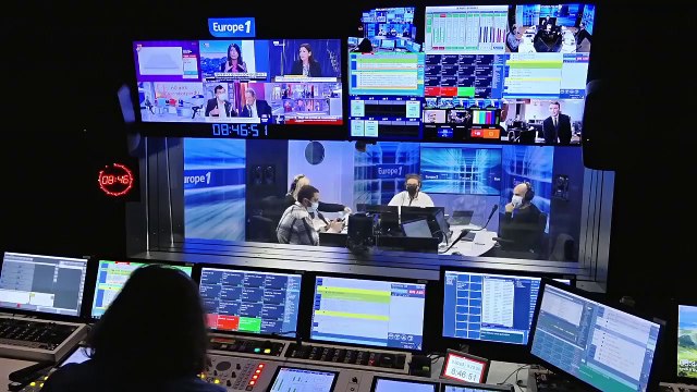 Emmanuel Macron : Lalanne et Bébert des Forban, il y a un coup d'État des chanteurs des années 80 ? (Canteloup)