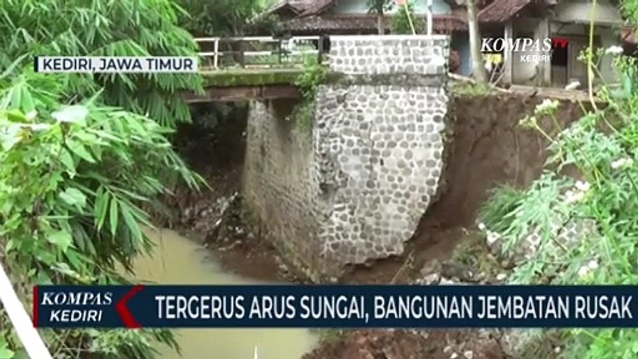 Jembatan Penghubung Antar Dusun Rusak Akibat Te...