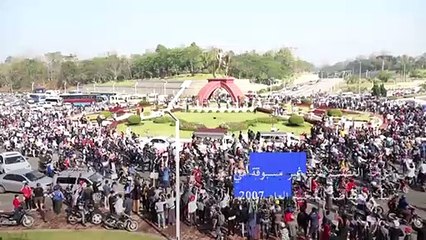 تظاهرات حاشدة في بورما احتجاجاً على الانقلاب في حركة غير مسبوقة منذ 2007