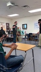 Mientras tanto, en clase…