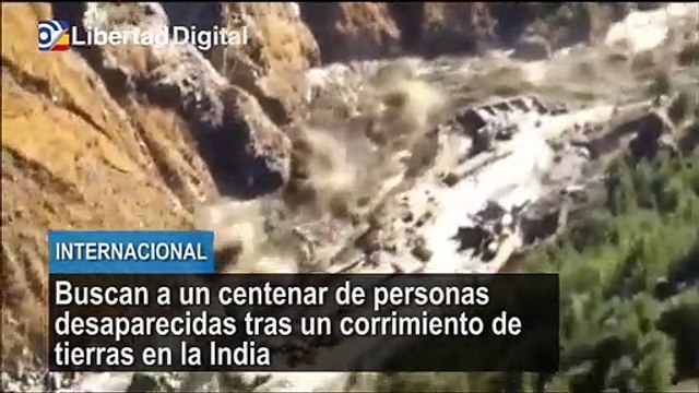Buscan a un centenar de personas desaparecidas tras un corrimiento de tierras en la India