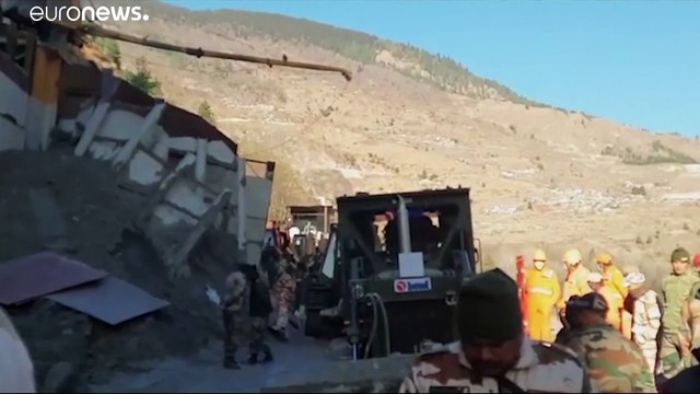 Сход ледника в Индии: число жертв растёт