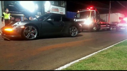 Acidente envolvendo Porsche e 'pista de corrida' pelas ruas de Cascavel; PM fala sobre os casos