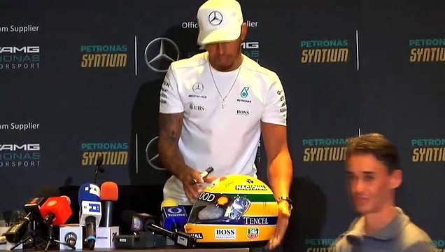 Hamilton signs new Mercedes contract for 2021 F1 season