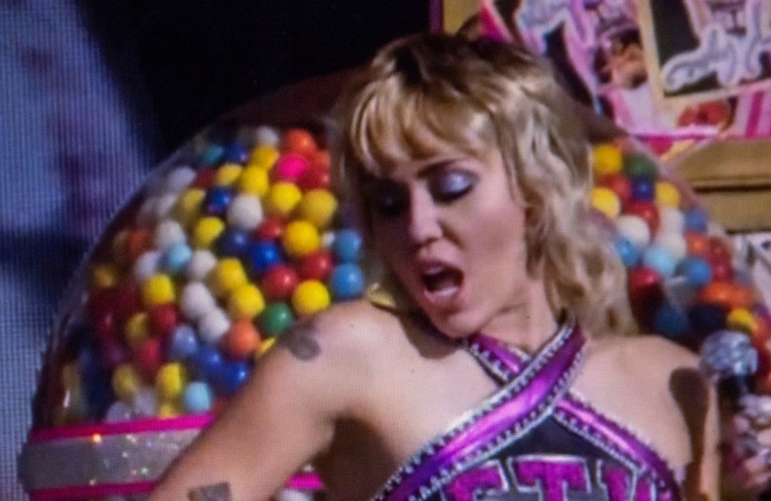 'My heart gets broken a lot': Miley Cyrus breaks down in tears during Wrecking Ball performance