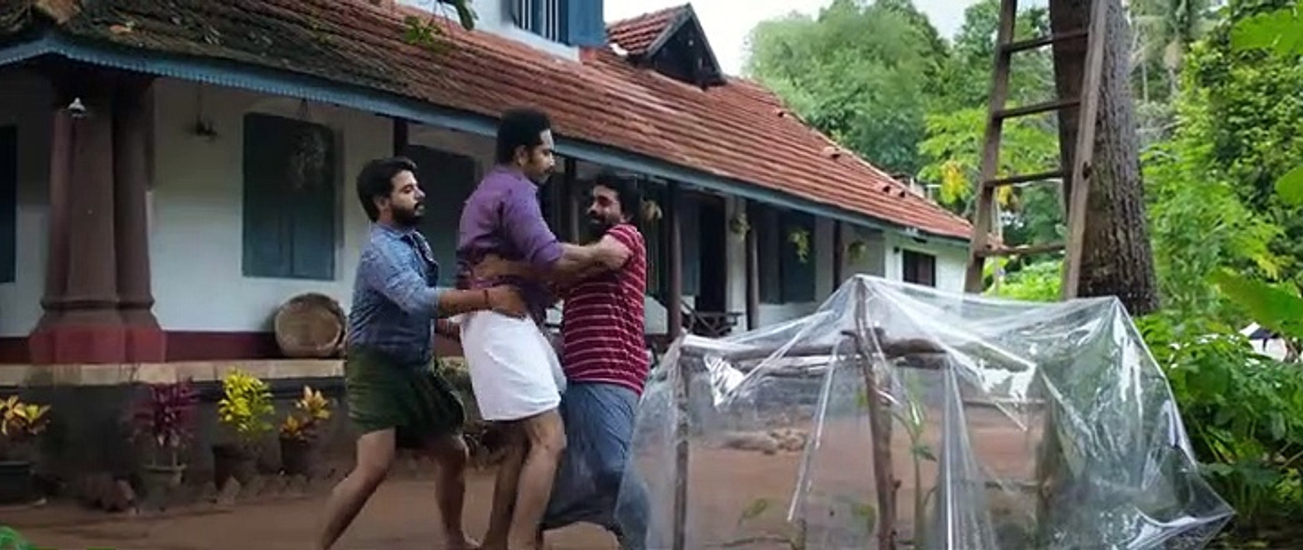 Maniyarayile ashokan outlet full movie dailymotion