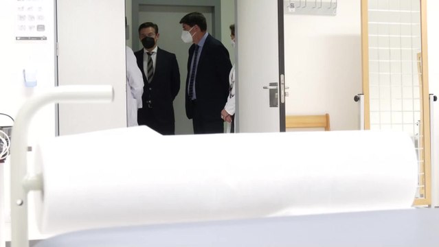 Marín visita las nuevas instalaciones del Hospital San Cecilio de Granada