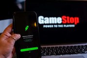 Robinhood elimina las restricciones comerciales en GameStop y AMC