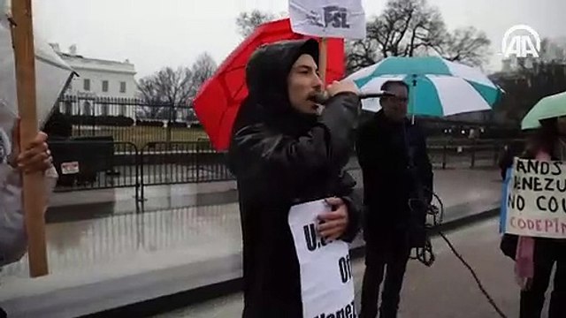 Beyaz saray önünde Nicolas Maduro'ya destek gösterisi