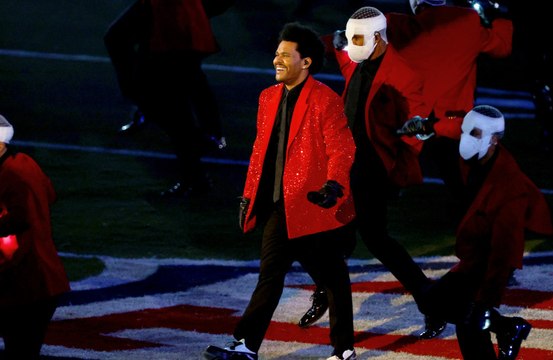 Famosos elogiam show de The Weeknd no Super Bowl