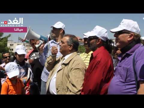 الفنانون يواصلون اعتصامهم أمام رئاسة الوزراء