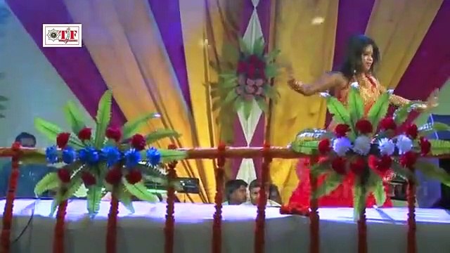 special dance show by indian girl| hot sexy moves dance| hot girl fun