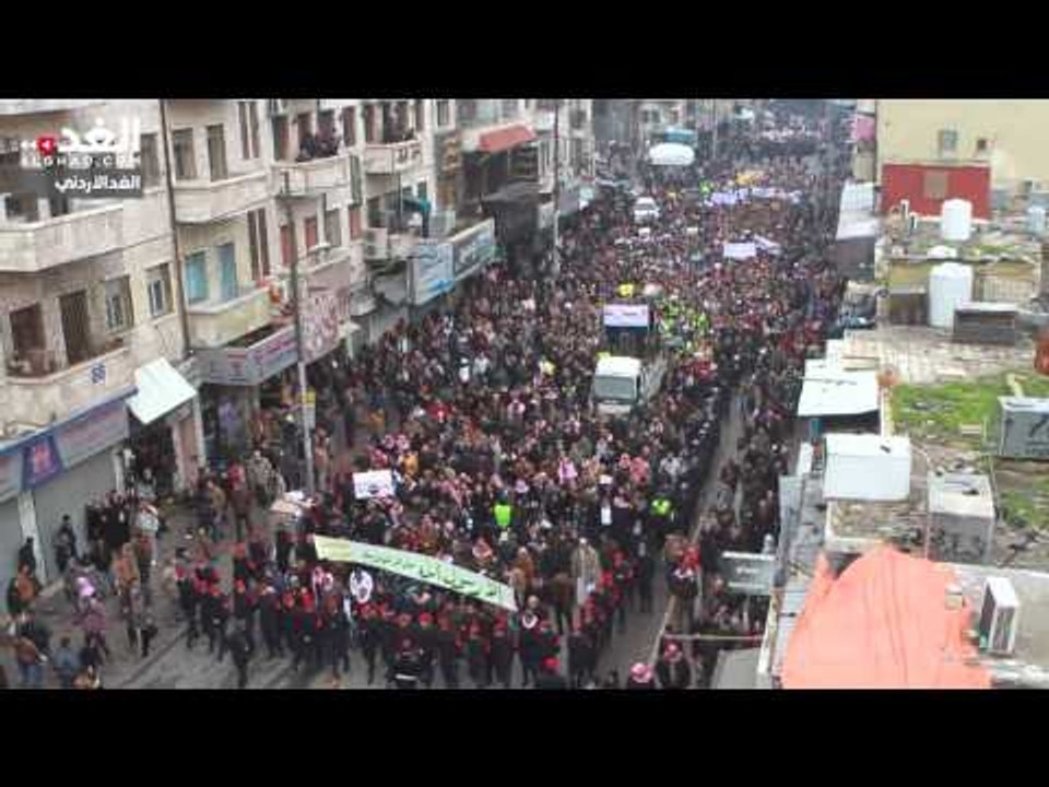 مسيرة في عمان احتجاجا على نشر الرسوم المسيئة للرسول يتخللها اعتقالات واشتباكات..