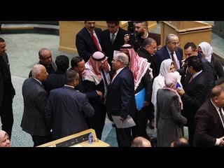 النواب يمنحون ثقة جديدة لحكومة هاني الملقي