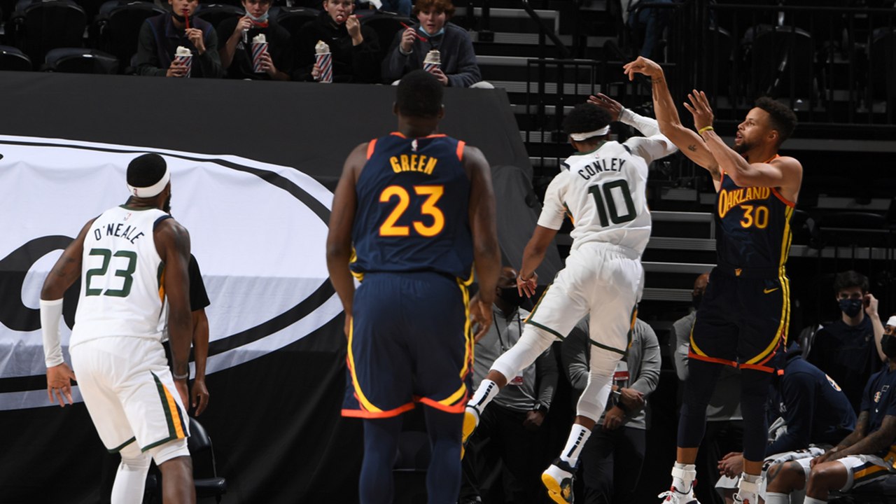 Steph Curry moves up 3-point list
