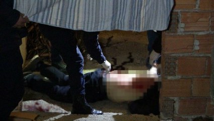 Bıçakladığı ağabeyine kalp masajı yaptı ama…