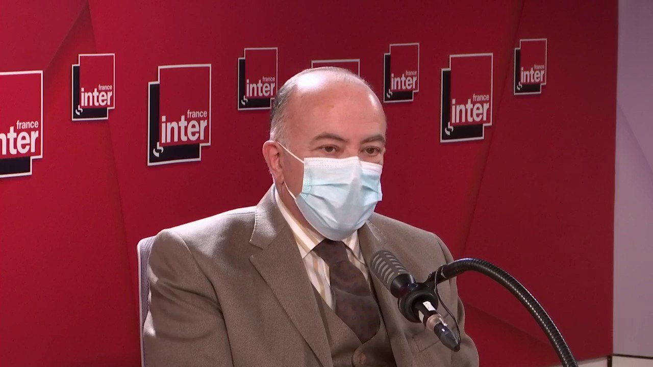 "Notre volonté c'est de faire en sorte que notre appareil de défense soit à la hauteur" (Bernard Cazeneuve)