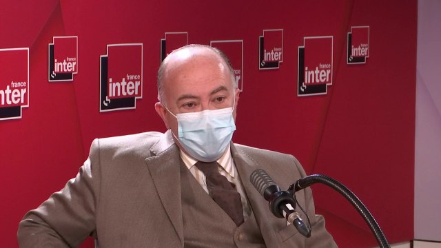 Il faut créer les conditions d'une défense européenne qui soit plus efficace (Bernard Cazeneuve / Nicolas Baverez)