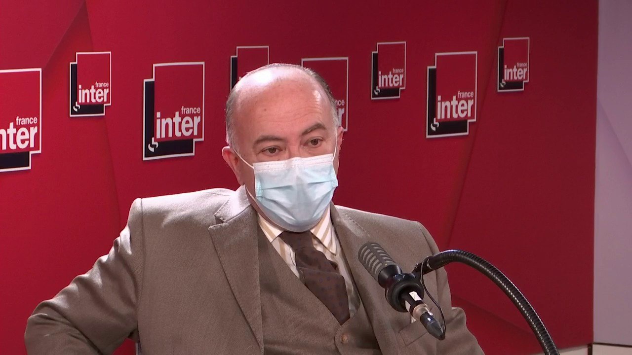 "Il faut créer les conditions d'une défense européenne qui soit plus efficace" (Bernard Cazeneuve / Nicolas Baverez)