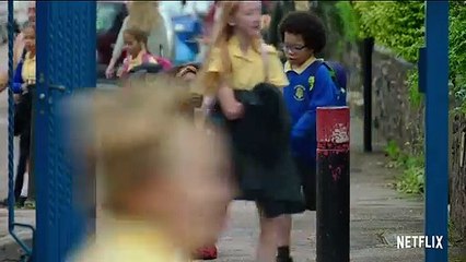 Behind Her Eyes _ Official Hindi Trailer _ Netflix _ हिंदी ट्रेलर ( 720 X 1280 )