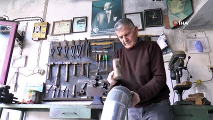 Gaziantep'in son teneke ustası teknolojiye direniyor