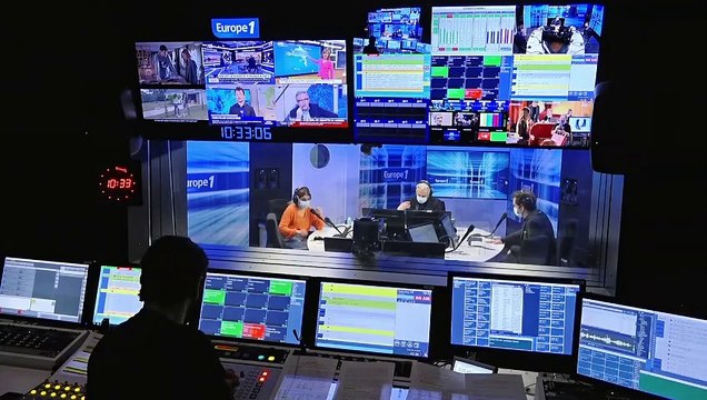 Europe 1 : Julie Zenatti très émue en évoquant l'agression sexuelle qu'elle a subie