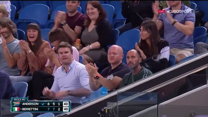 Un tweener-lob puis un passing supersonique : Berrettini a mis le feu à Melbourne