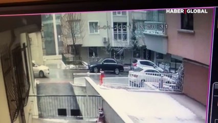 Selçuk Özdağ'a saldırı anına ilişkin yeni görüntüler ortaya çıktı