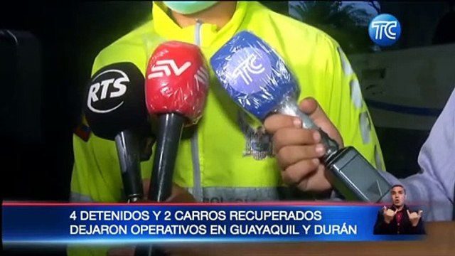 Cuatro detenidos y dos carros recuperados en operativo de la Policía Nacional