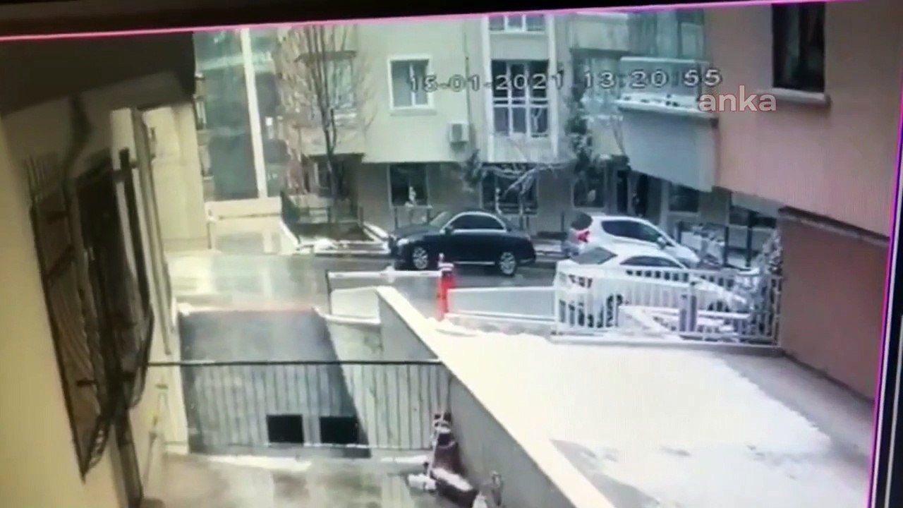 Selçuk Özdağ'a saldırının yeni görüntüleri ortaya çıktı