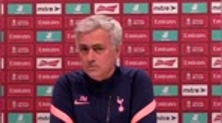 Cup - Mourinho : "Personne n'est meilleur qu'Ancelotti pour donner un trophée à Everton"