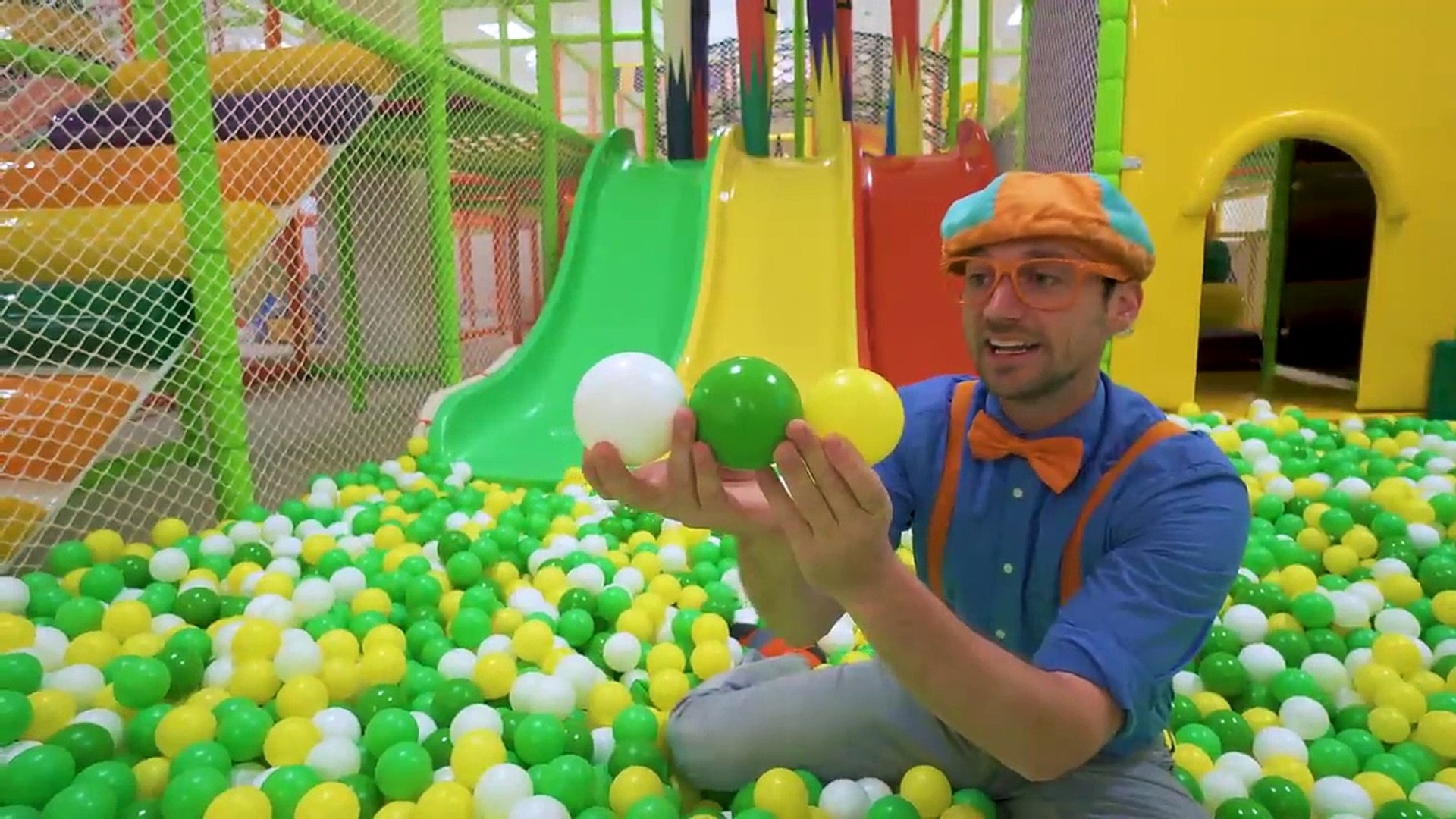 Blippi Visita un Patio de Juegos Cubierto - Vídeos Educativos para Niños