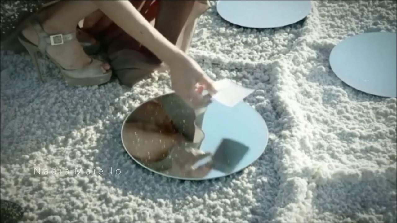Amour Iota (2013) Adore