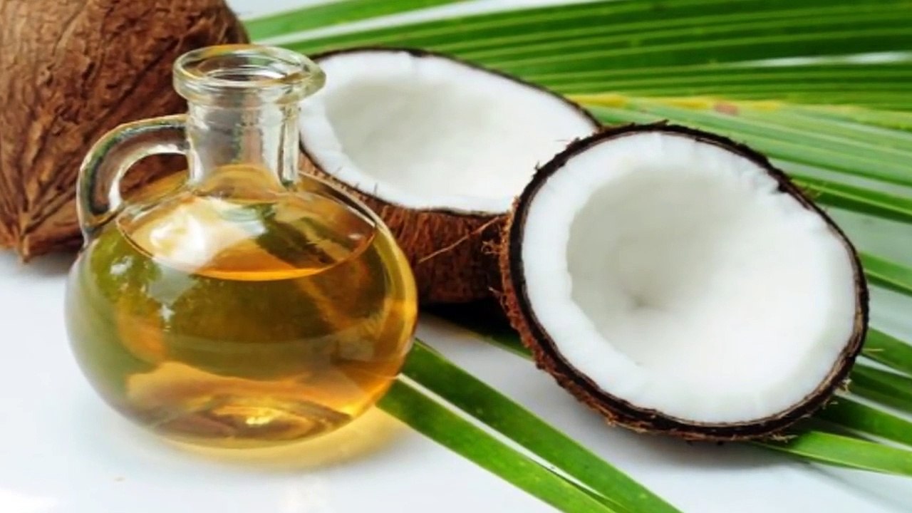 Esto es lo que le sucede al azúcar en la sangre y también a la grasa abdominal cuando consumes el aceite de coco