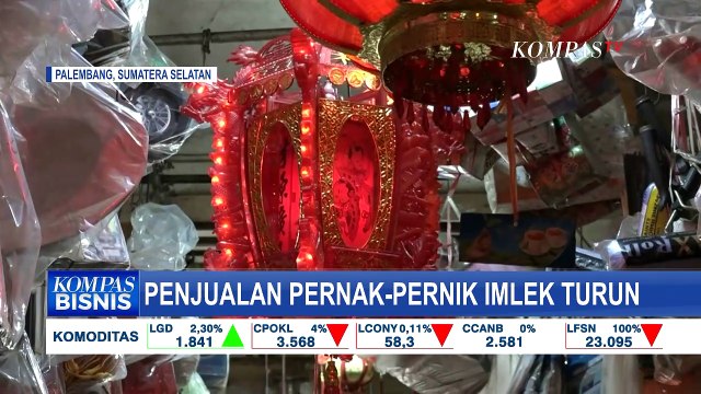 Penjualan Pernak-pernik Imlek Turun