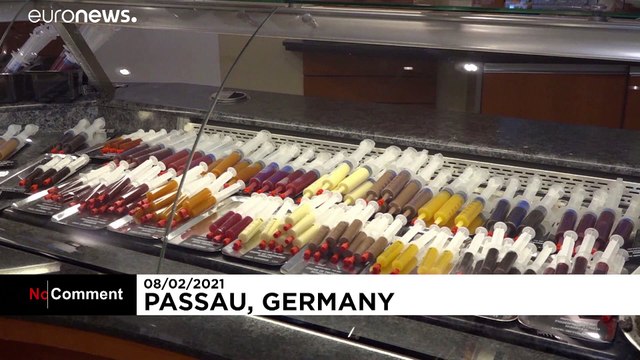 شاهد: خباز ألماني يقدم لزبائنه أنواعا مختلفة من اللقاحات