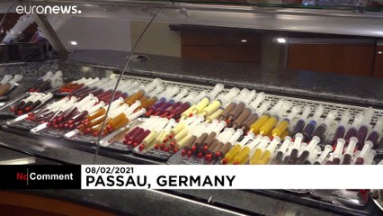 شاهد: خباز ألماني يقدم لزبائنه أنواعا مختلفة من اللقاحات