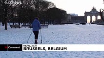 شاهد: بروكسل مكسوة بالثلوج