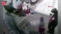 Rusya'da çatıda biriken kar kütlesi, çocuğun üzerine düştü