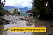 Ayacucho: conductor acaba atrapado en camión sumergido por fuertes lluvias
