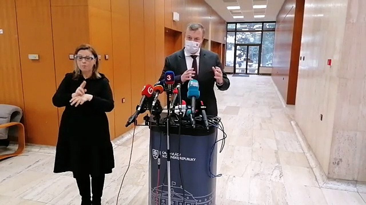 ZÁZNAM: Brífing ministra práce M. Krajniaka