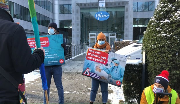 Coronavirus: le PTB manifeste chez Pfizer