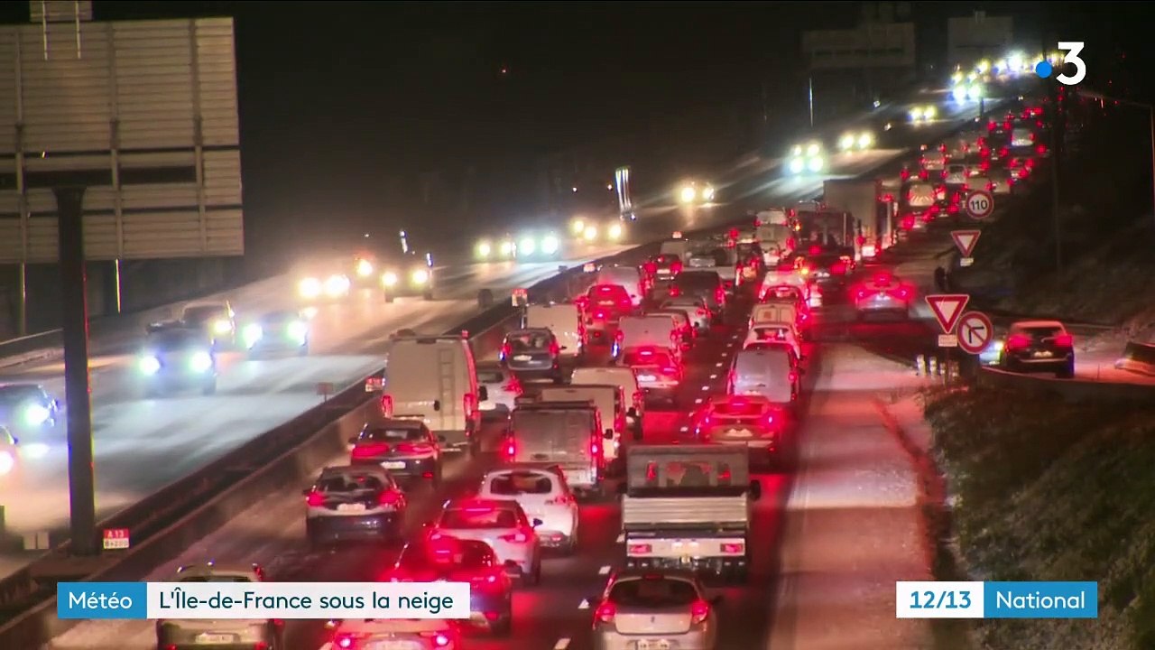 Vague de froid : l'Île-de-France sous la neige, une centaine de bus à l'arrêt
